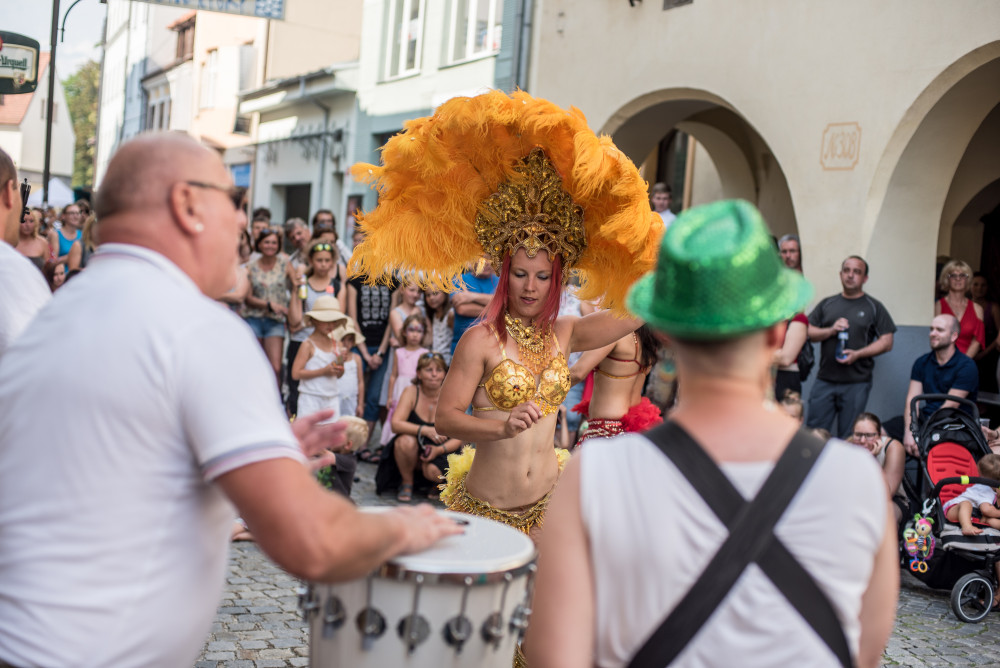 Proč se sousedské slavnosti stanou jarmarkem